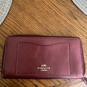 Ladies coach wallet like new.